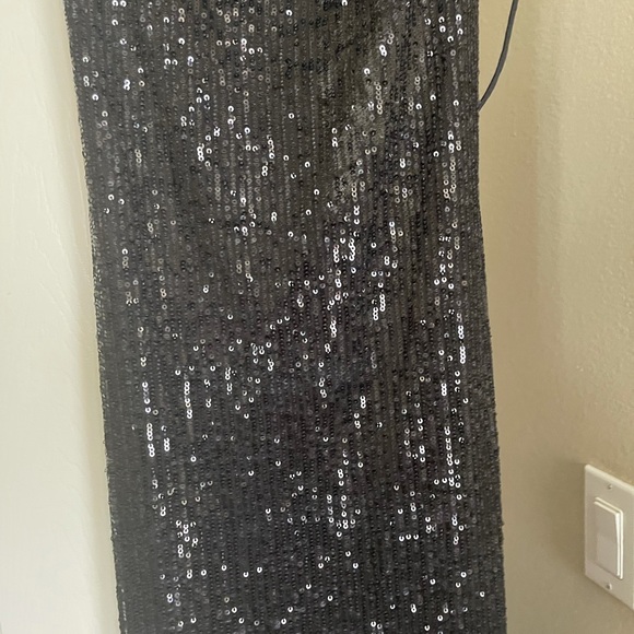 Mac Duggal Sequin Strappy Back Gown - Picture 12 of 15